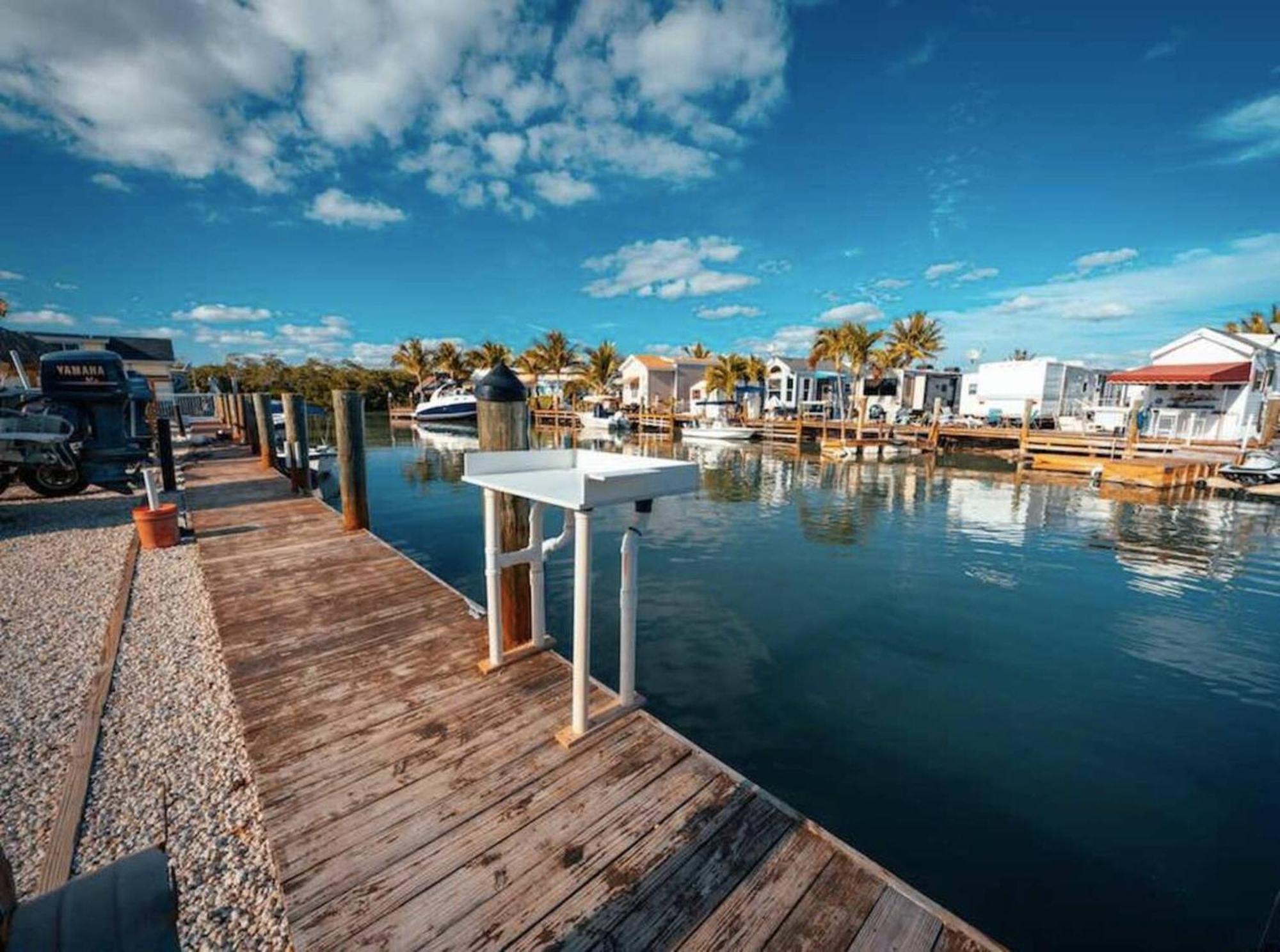 Waterfront Studio 2, Couples Oasis, Kayaks, Pool Jewfish Exterior photo