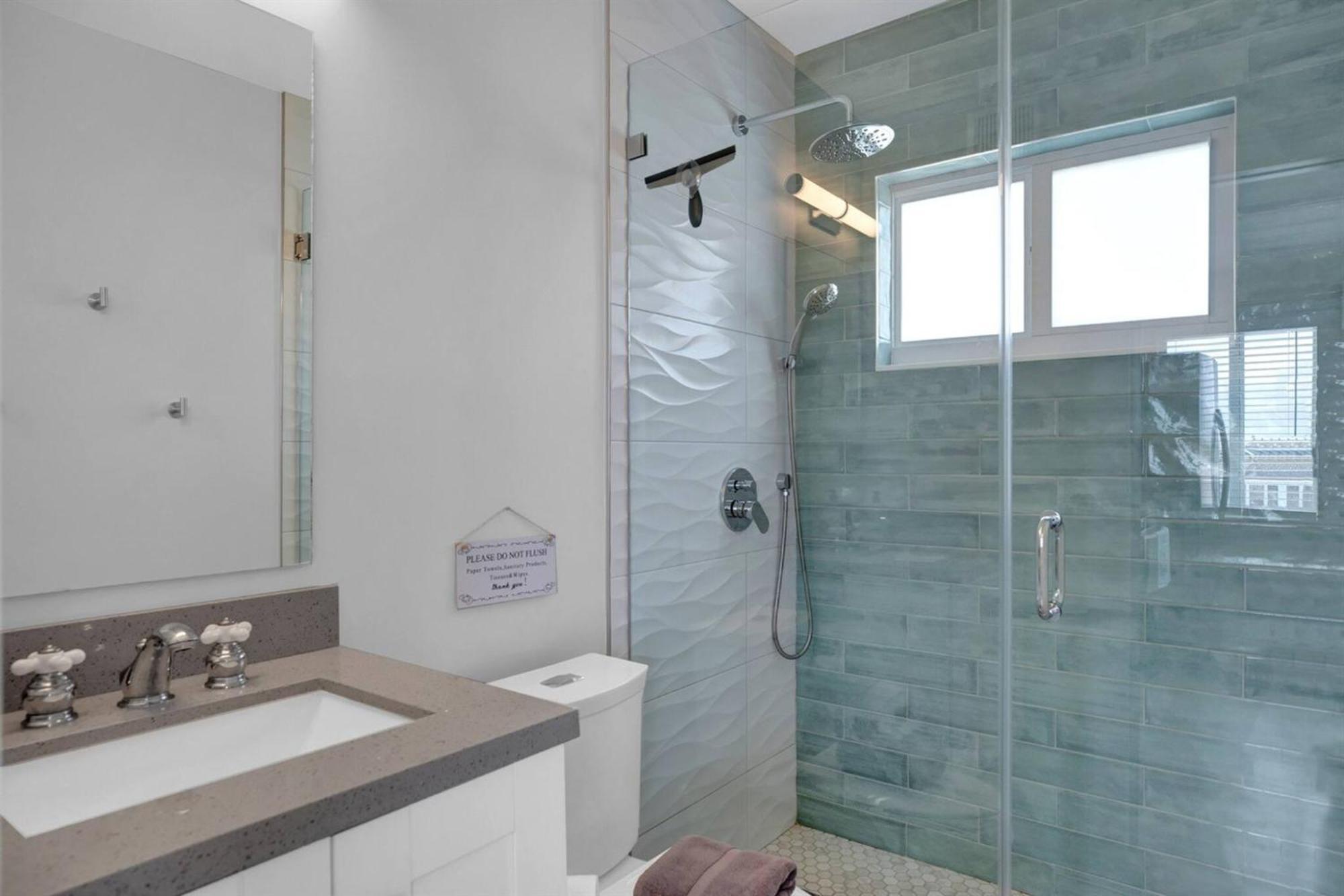 Waterfront Studio 2, Couples Oasis, Kayaks, Pool Jewfish Exterior photo