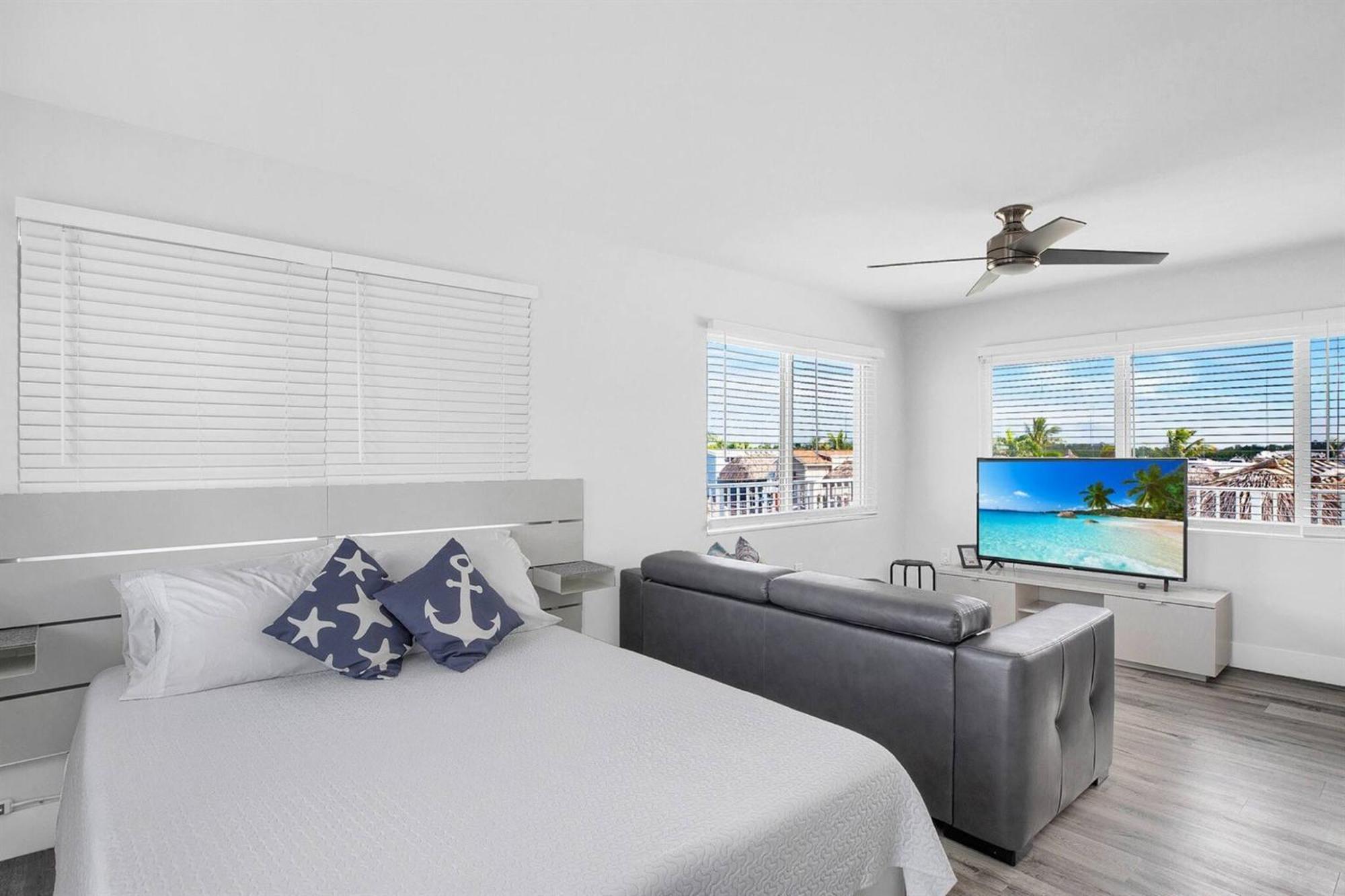 Waterfront Studio 2, Couples Oasis, Kayaks, Pool Jewfish Exterior photo