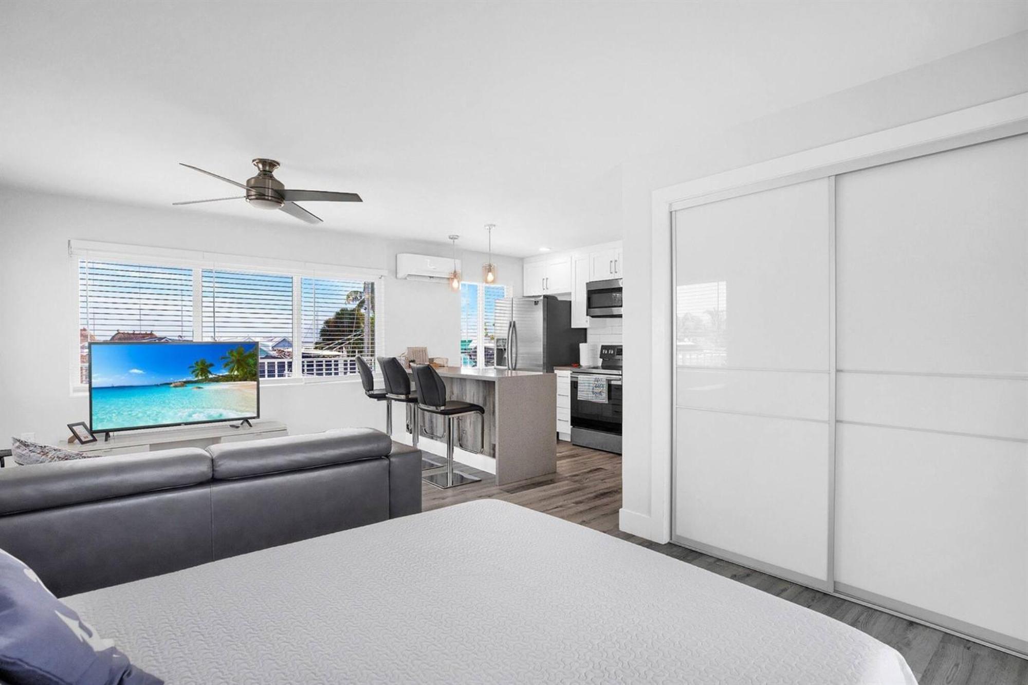 Waterfront Studio 2, Couples Oasis, Kayaks, Pool Jewfish Exterior photo