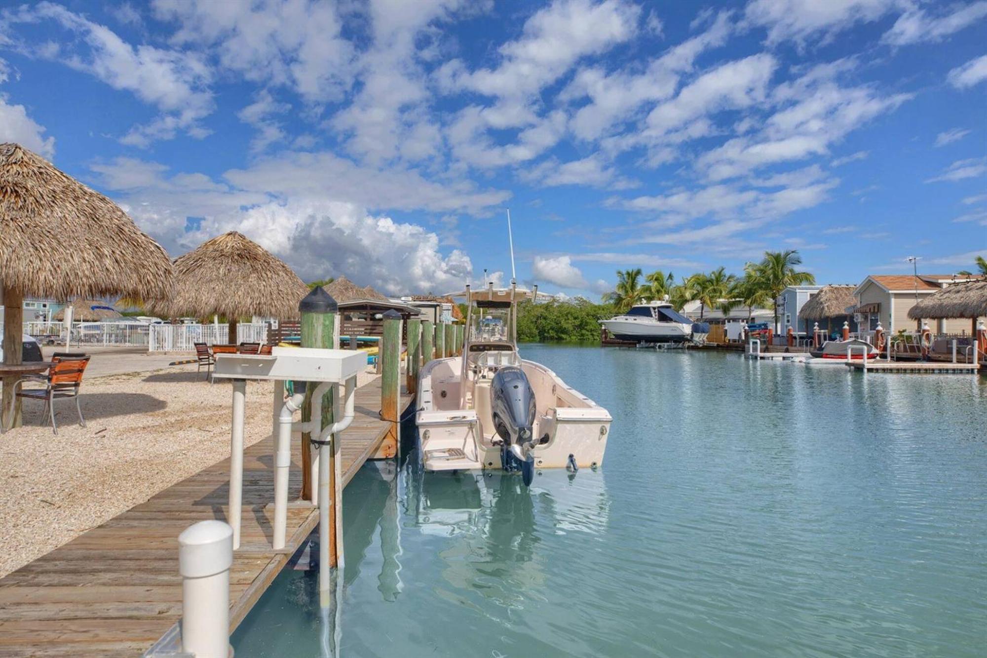 Waterfront Studio 2, Couples Oasis, Kayaks, Pool Jewfish Exterior photo